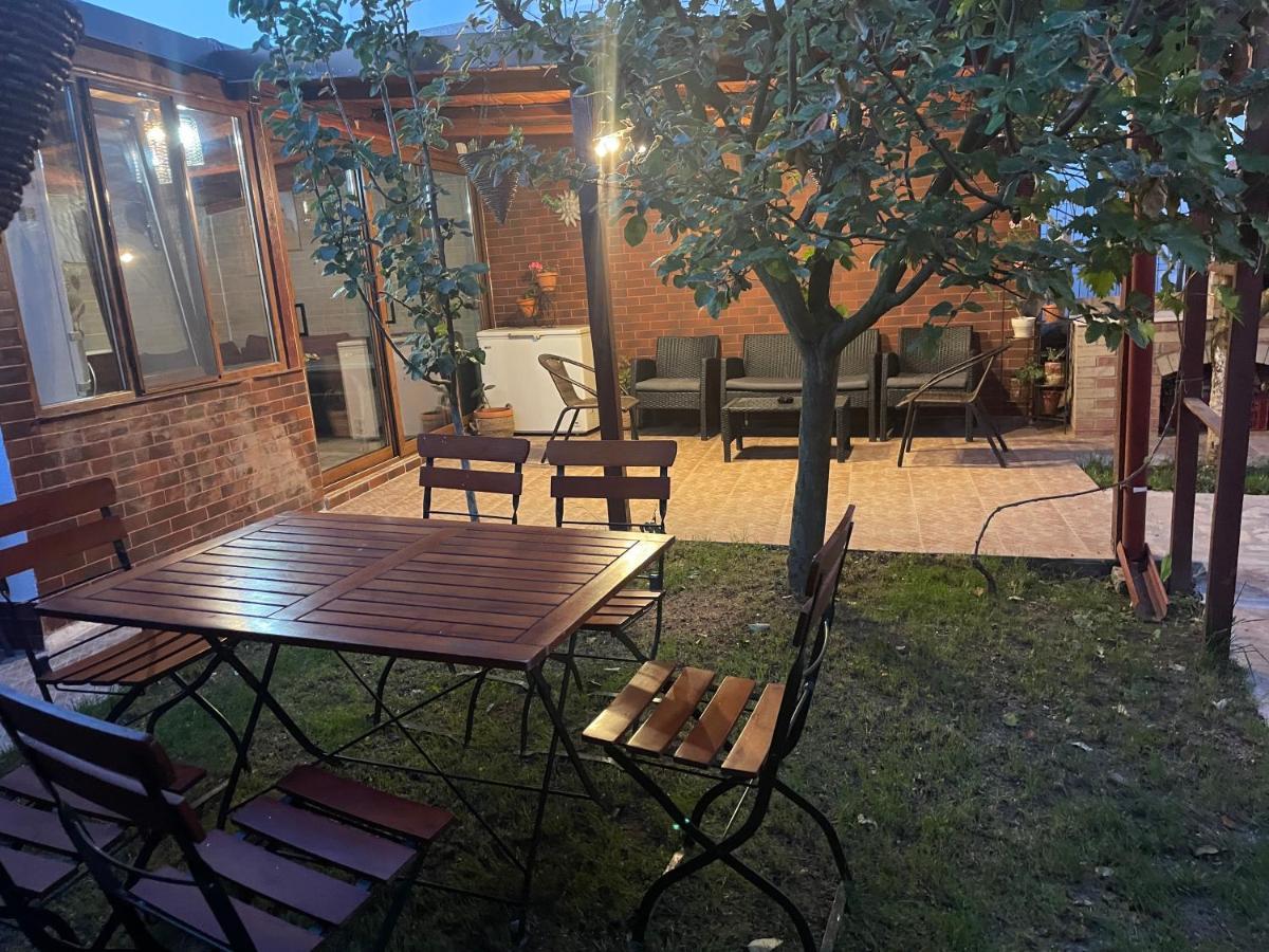 Casa Stefy Vama Veche วามาเวเก ภายนอก รูปภาพ