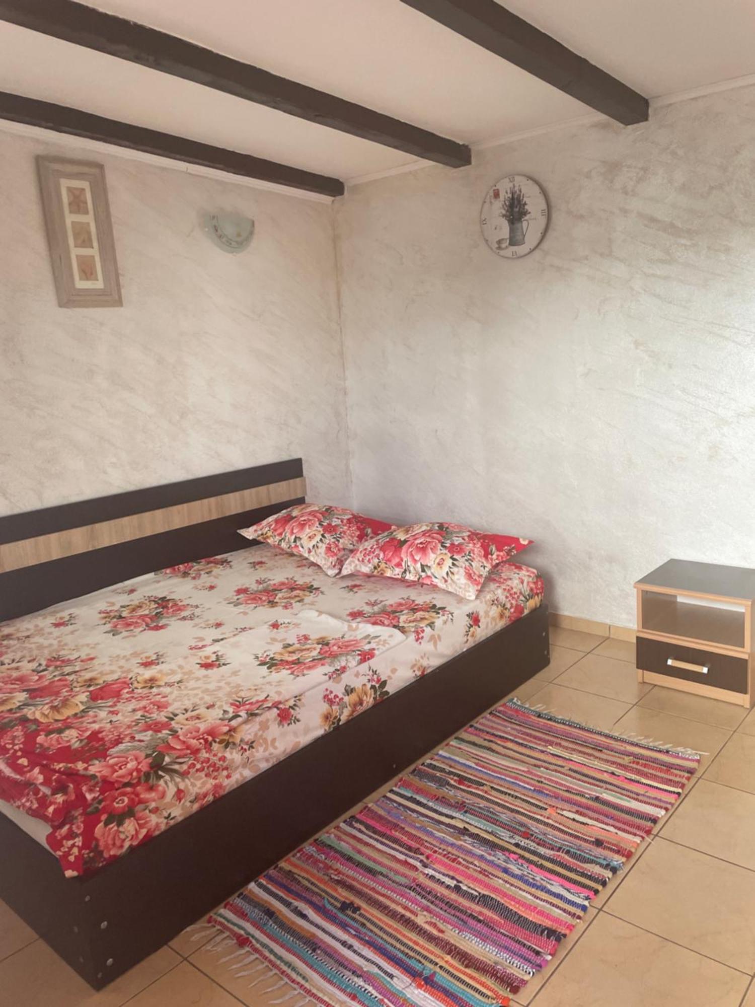 Casa Stefy Vama Veche วามาเวเก ภายนอก รูปภาพ